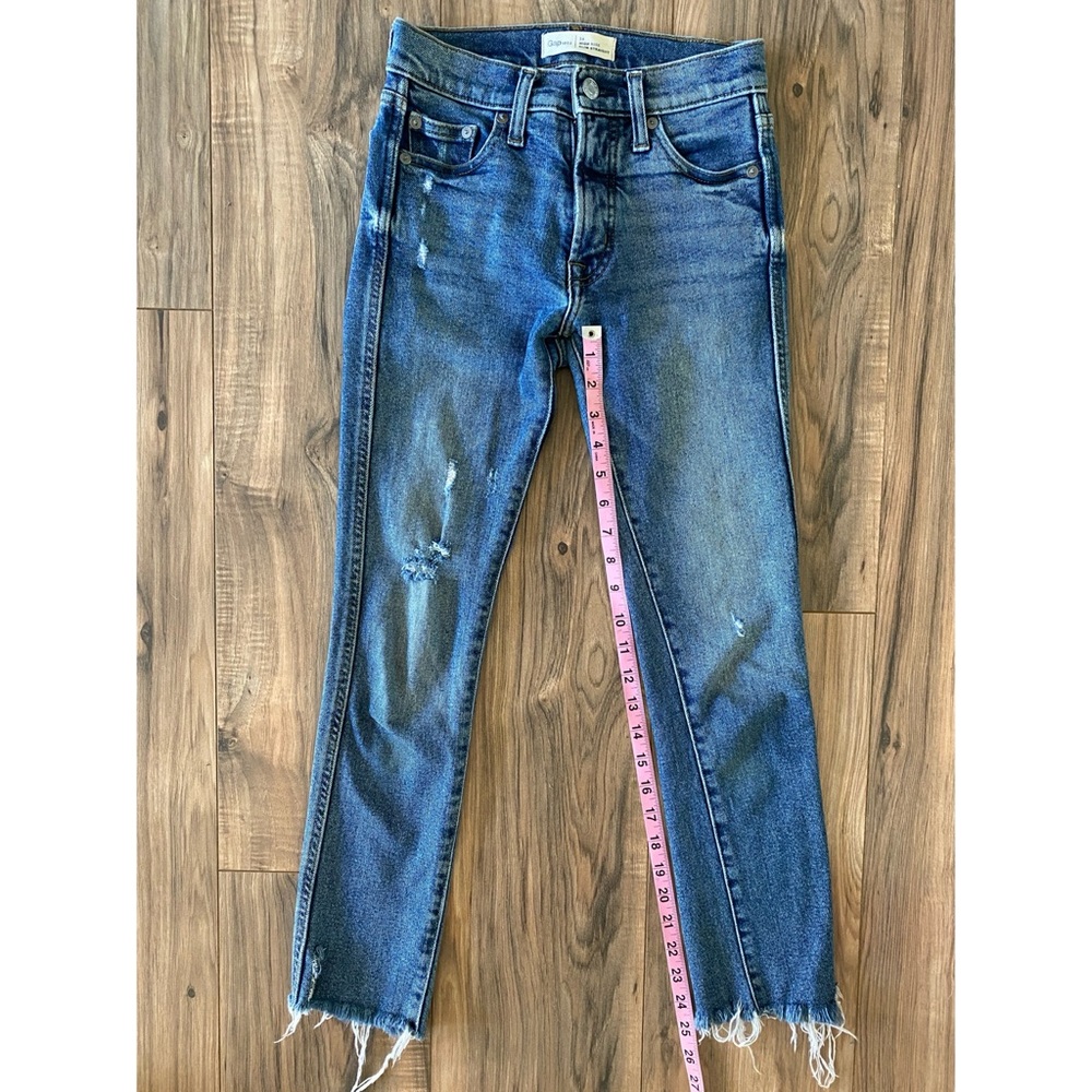Gap High Rise Slim Straight Raw Hem